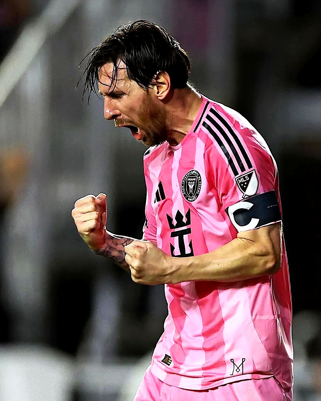 od体育教练-奥斯卡纳大败巴萨！梅西独木难支，命运无助的简单介绍