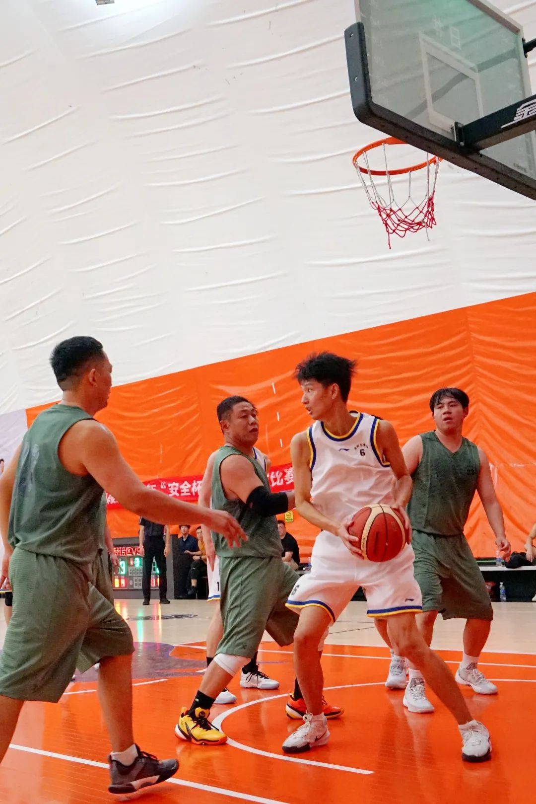 激烈又刺激的篮球大战即将上演