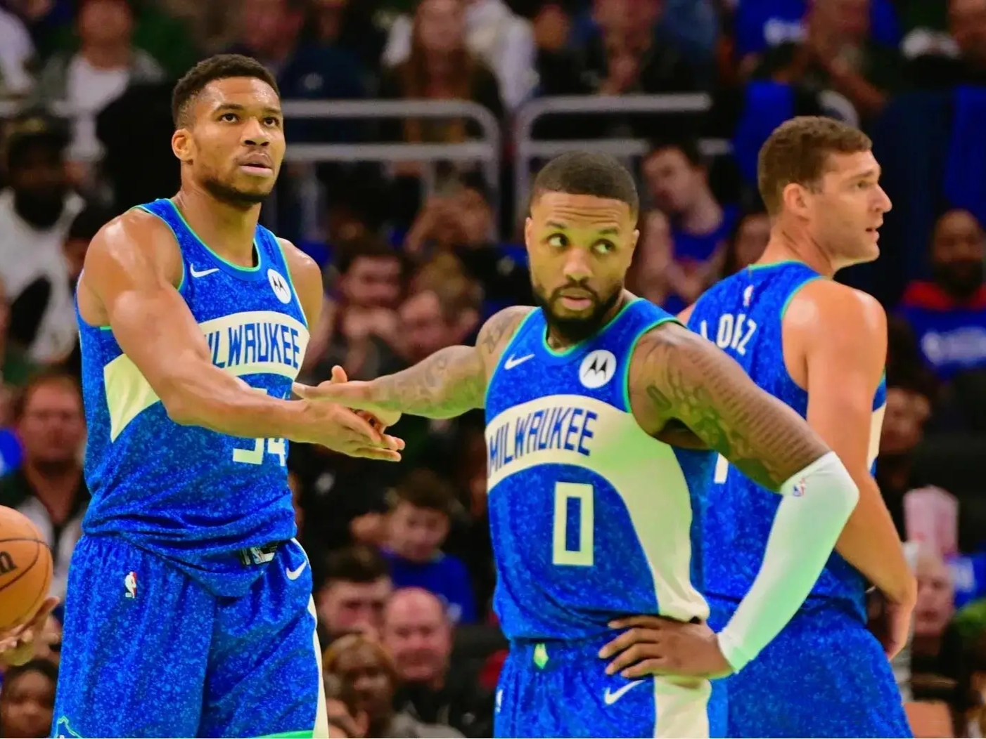 雄鹿全队轮番上阵,击败活塞 雄鹿全队轮番上阵,击败活塞