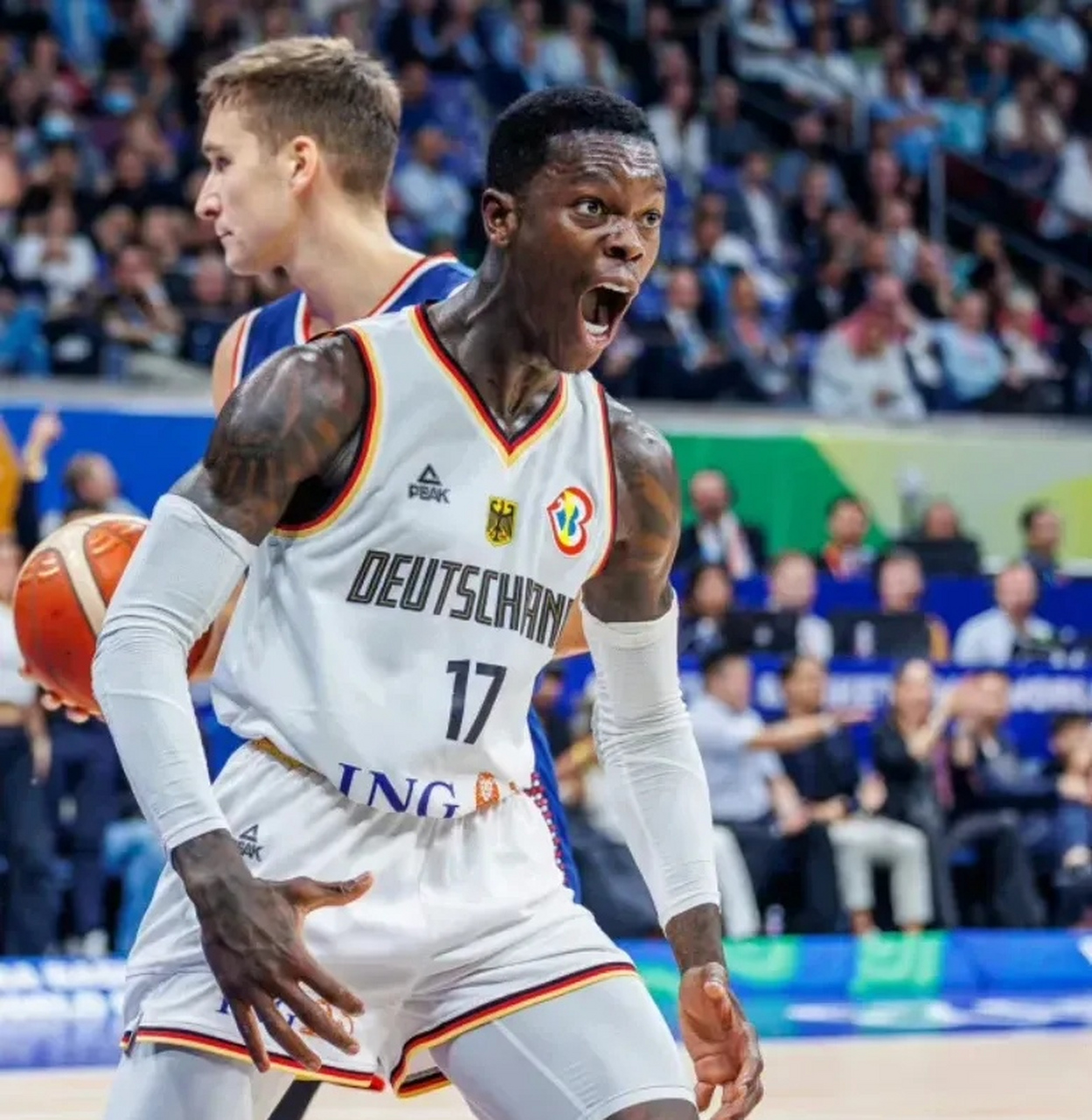 德国运动员在跳水比赛中夺得金牌