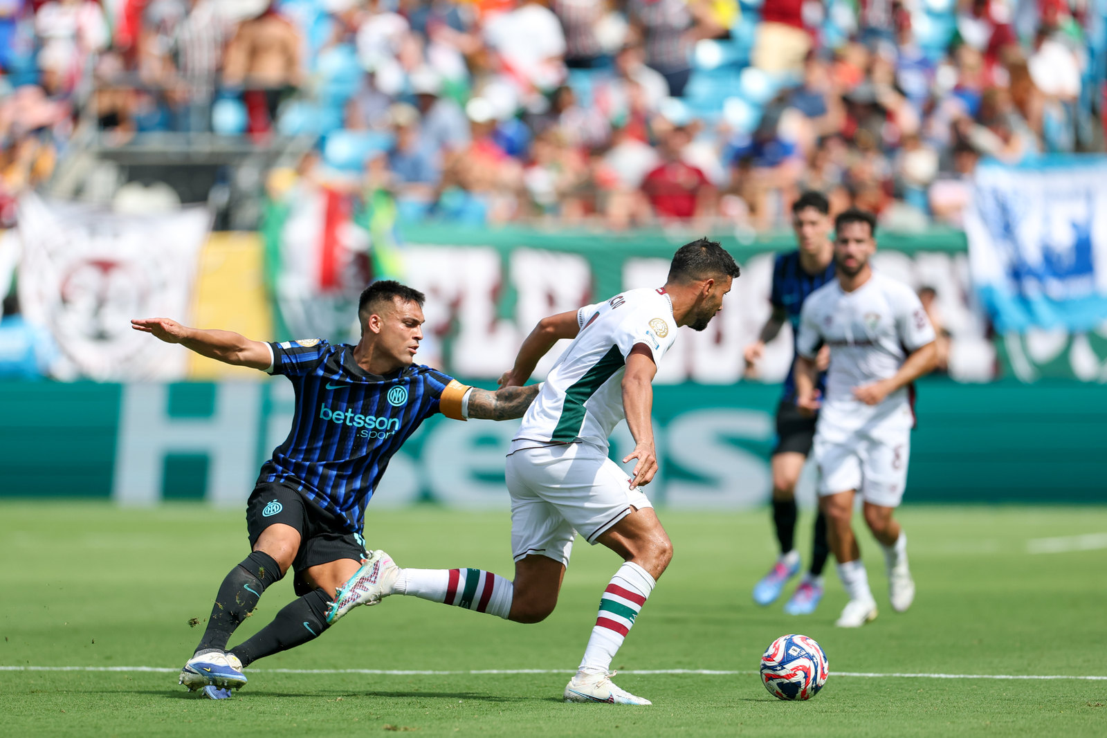 od体育登录入口-欧预赛热闹开场，劲旅强强对战引发期待的简单介绍